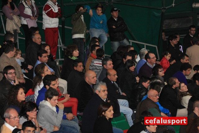 101128_sport 318y_tn.jpg